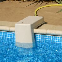 Regulador de nivel de agua de la piscina